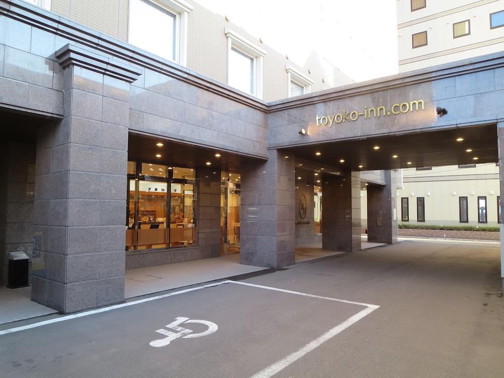 Toyoko Inn Aomori Ekimae מראה חיצוני תמונה